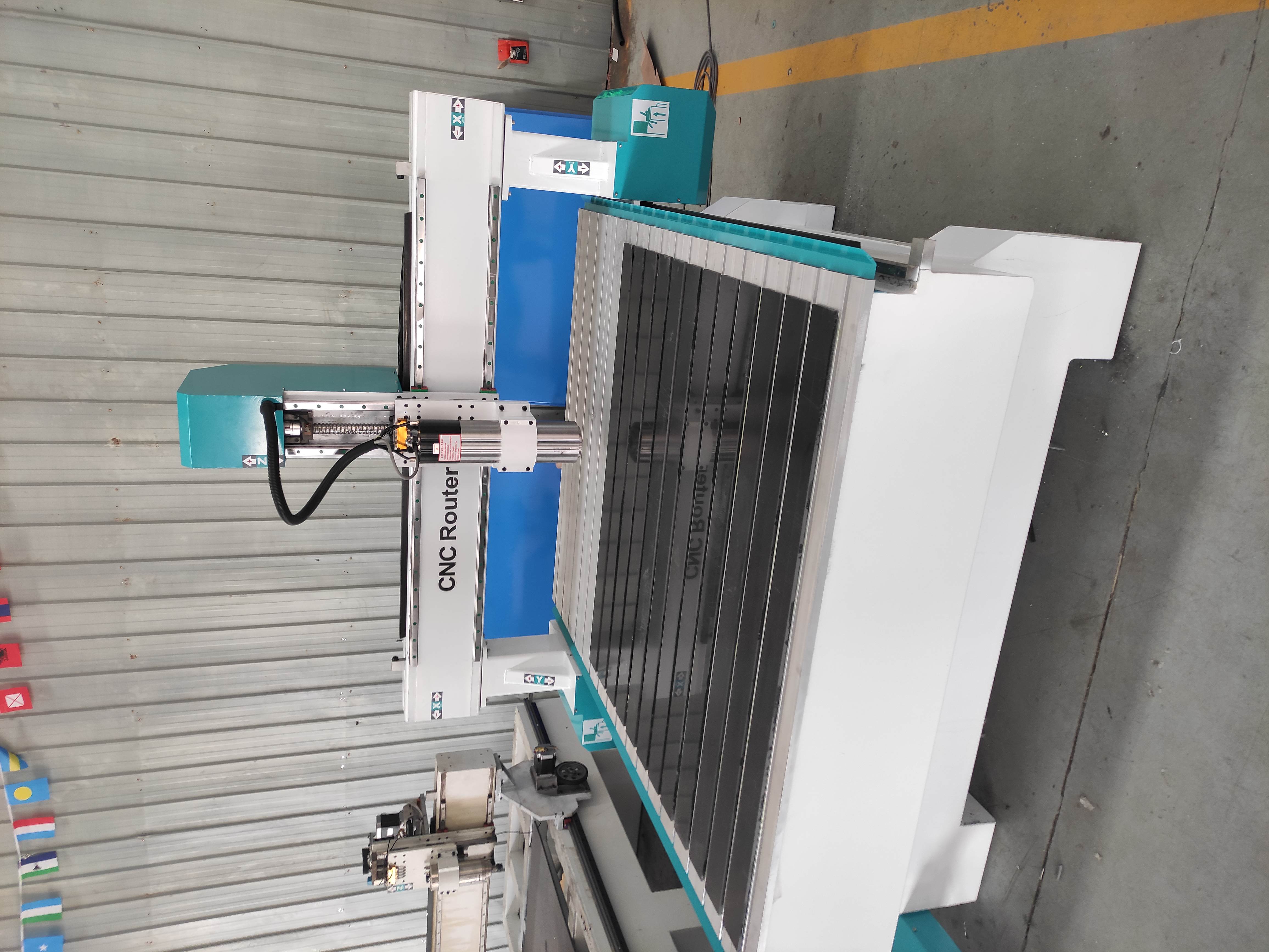 四工序開料機(jī)與雙工序排鉆數(shù)控開料機(jī)的區(qū)別在于什么？